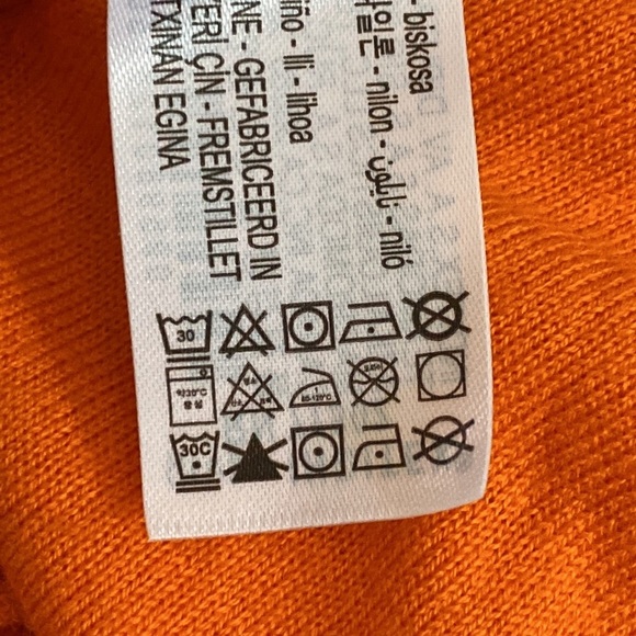 NWT. Zara Orange Ruched Shoulders Knit High Collar Sweater. Size S. - Picture 8 of 8